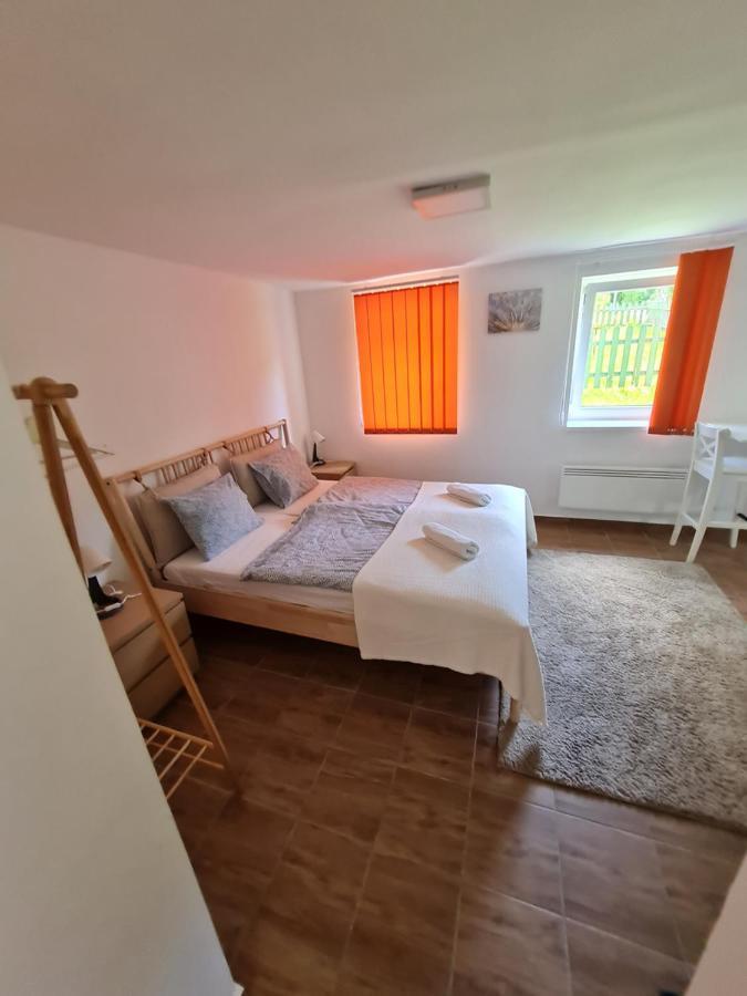 Patakmalom Vendeghaz Hotell Döbrönte Exteriör bild