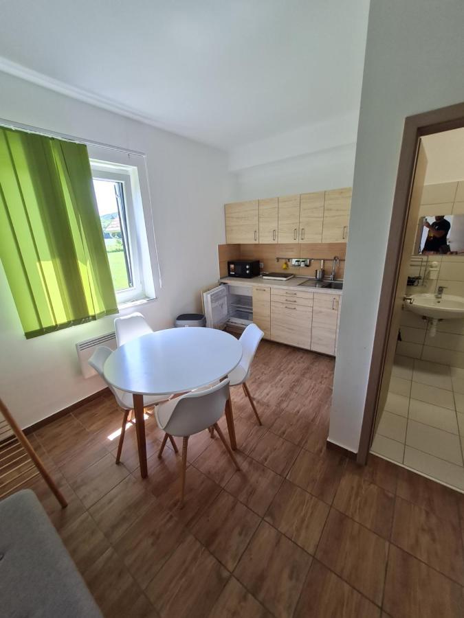 Patakmalom Vendeghaz Hotell Döbrönte Exteriör bild