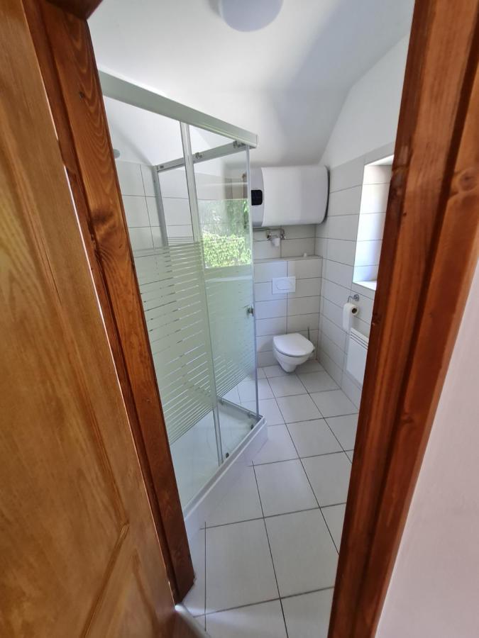Patakmalom Vendeghaz Hotell Döbrönte Exteriör bild